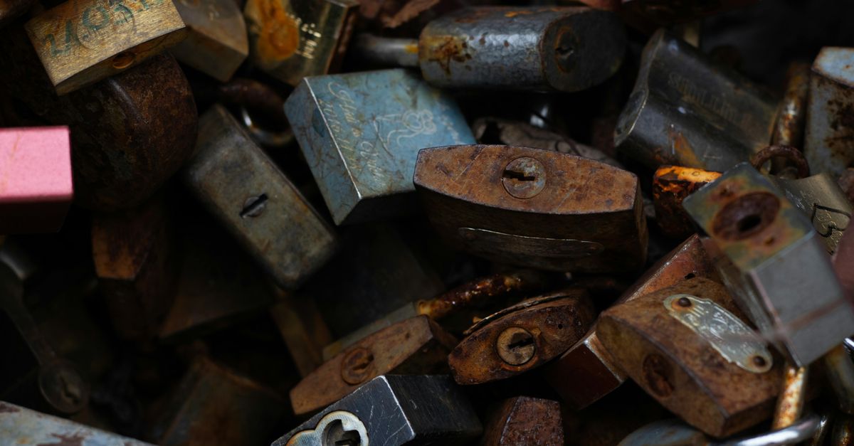 Who Is the Cheapest Locksmith? Why Cheapest Isn't Always the Right Call — Clay County Locksmith