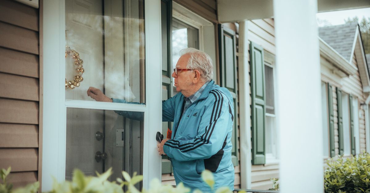 locksmith unlocking front door — Clay County Locksmith