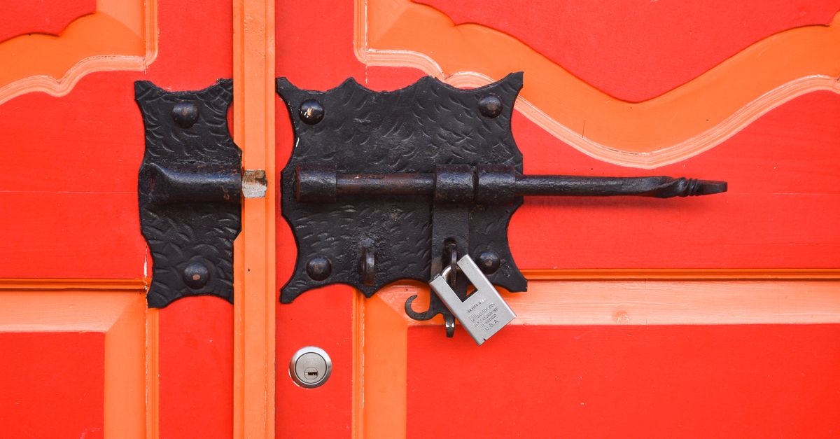 front door lock key — Clay County Locksmith
