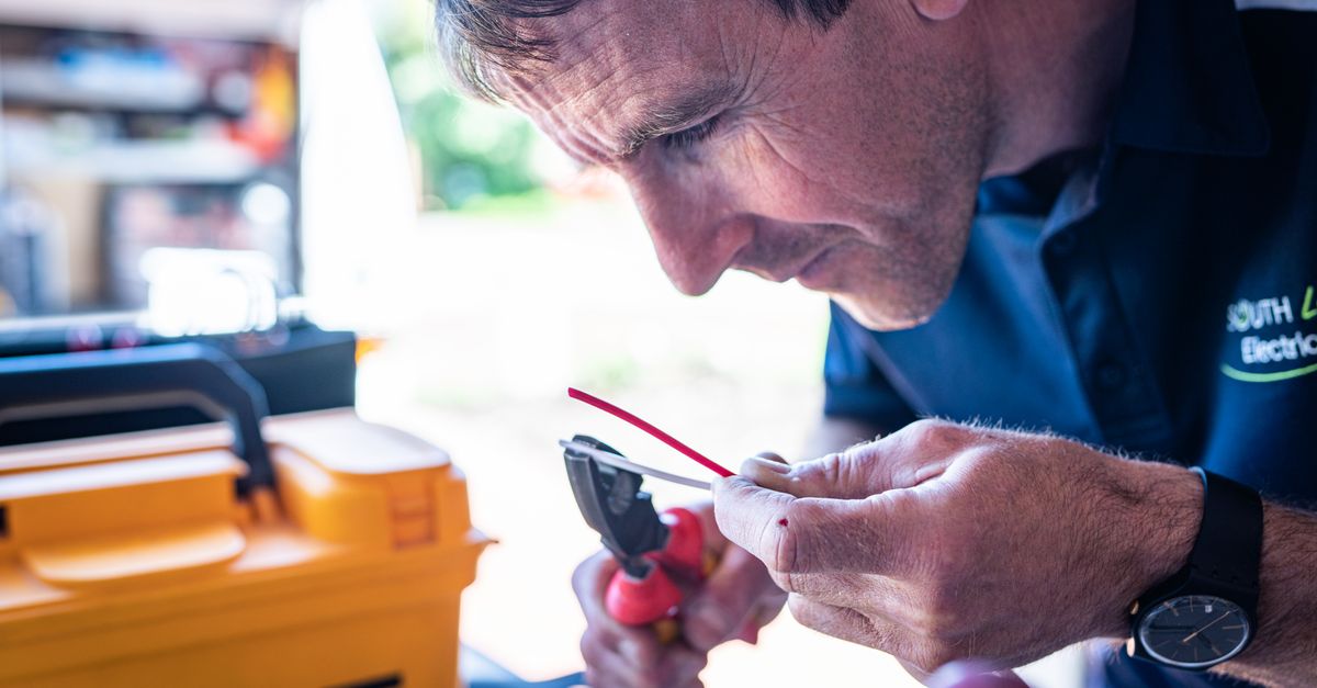 locksmith service technician — Clay County Locksmith