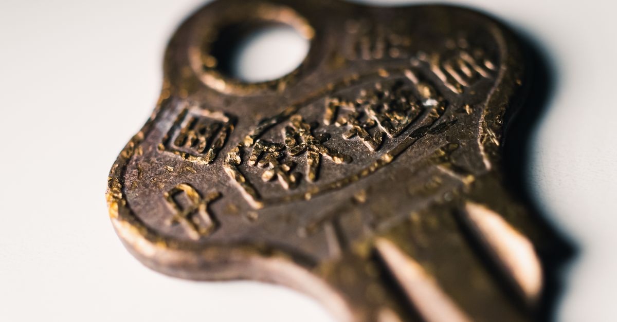 key maker professional — Clay County Locksmith