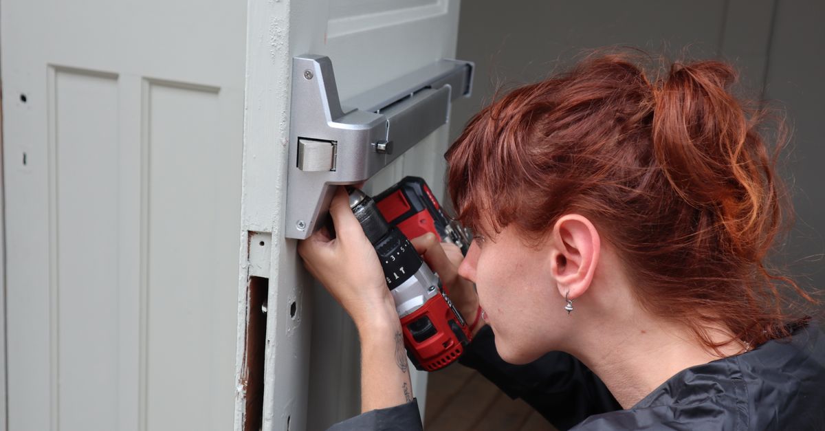 locksmith service technician — Clay County Locksmith